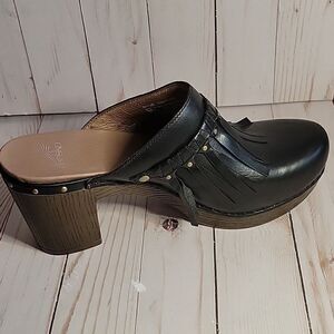 Dansko NEW Fringed Deni Full Grain Clogs Mules Sz 9.5 - 10 EU 40  Black NWOB